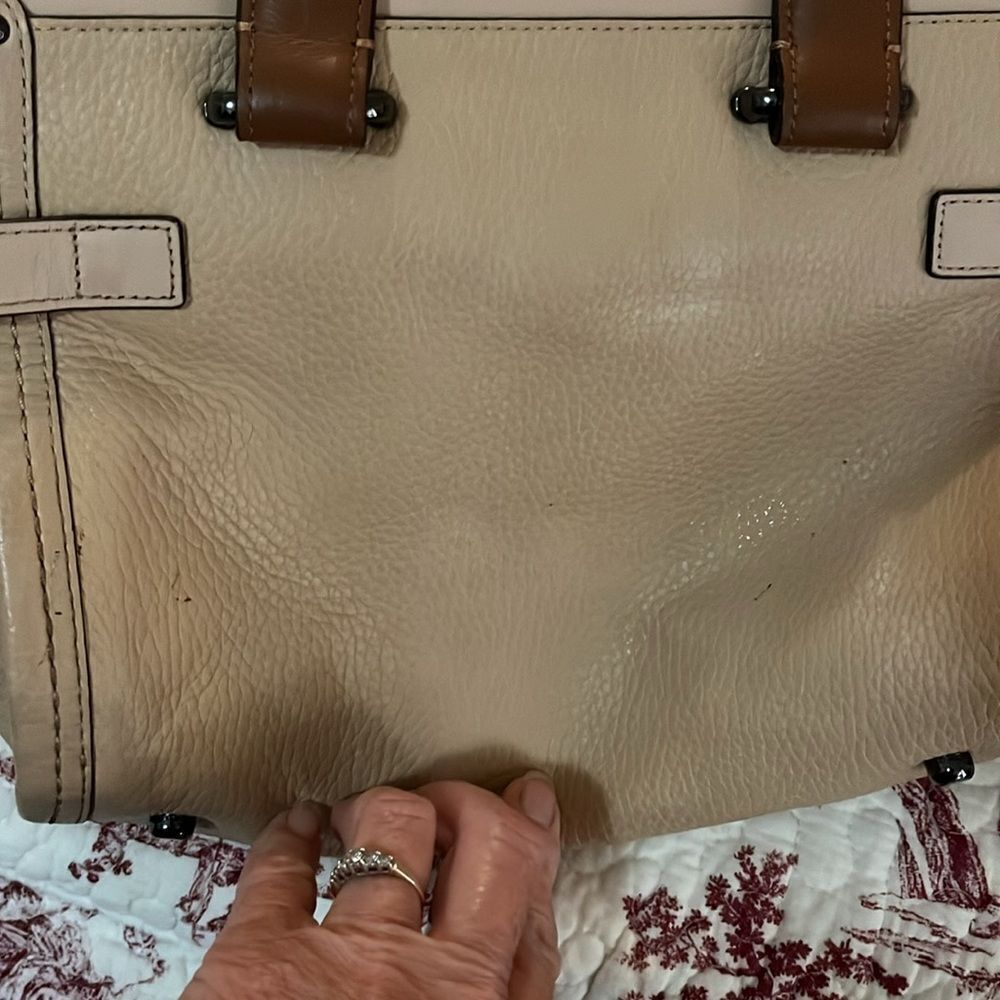 Coach Tan swagger 27 Leather Women's Bag - Picture 4 of 7